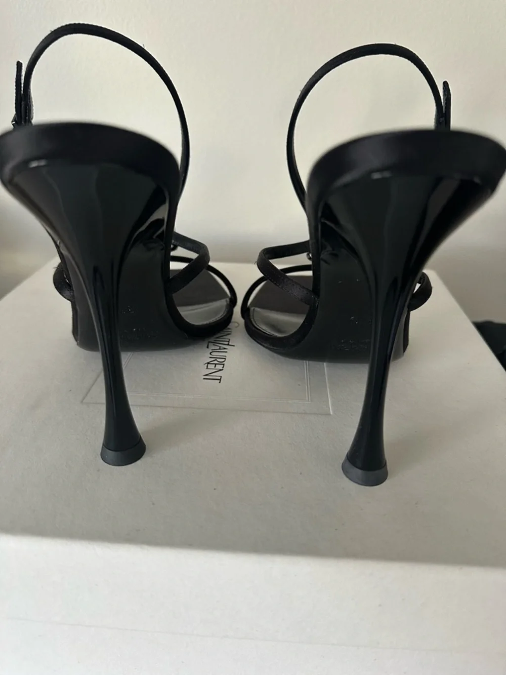 SAINT LAURENT Nero Lydia Diamond Sandal 37.5 - Picture 7 of 10